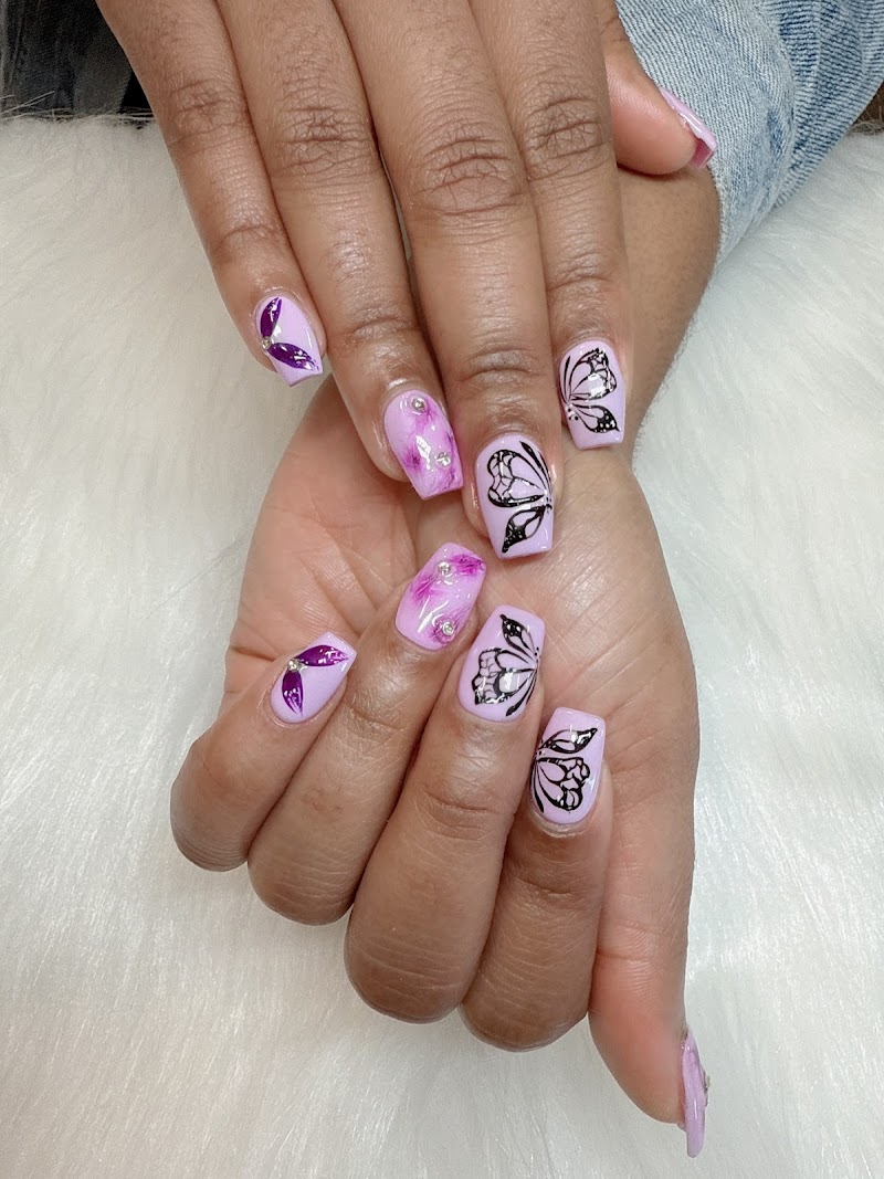 Creative freehand nail art design